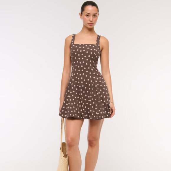Abercrombie & Fitch Dresses & Skirts - The A&F Mila Bubble Hem Mini Skort
